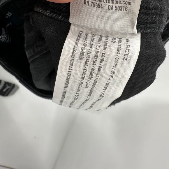 Hollister Button Fly Curvy Ultra High Black Mom Denim Shorts 3" //26 - Picture 7 of 7